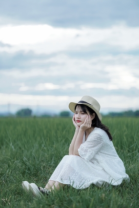 文艺清新田园风美女写真图片